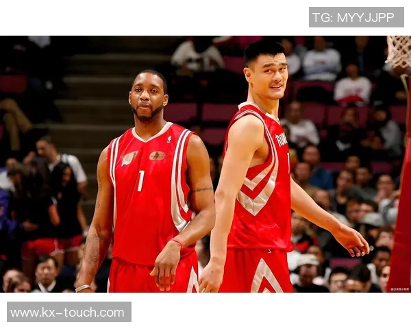 在公园偶遇姚明的那一天我感受到了篮球的魅力与友谊的温暖 在公园偶遇姚明的那一天我感受到了篮球的魅力与友谊的温暖