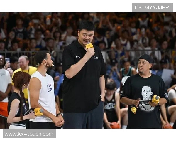 姚明在古巴的篮球之旅与文化交流的精彩故事分享