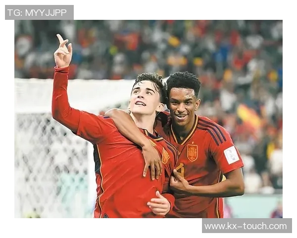 当足球明星邂逅时尚模特他们的爱情在绿茵场与T台之间绽放 当足球明星邂逅时尚模特他们的爱情在绿茵场与T台之间绽放