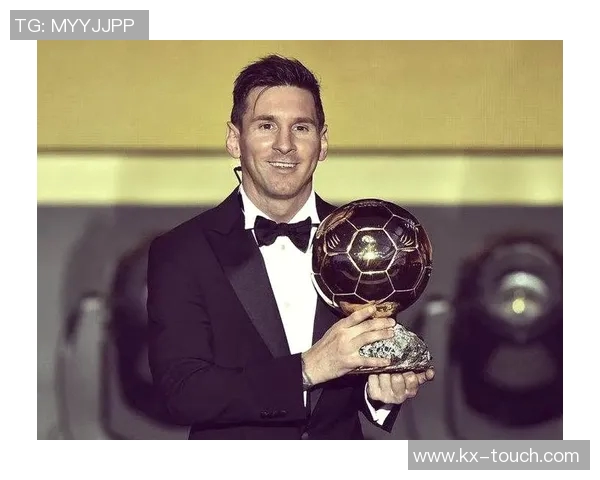 不为人知的足球明星背后的故事与成就揭秘 不为人知的足球明星背后的故事与成就揭秘